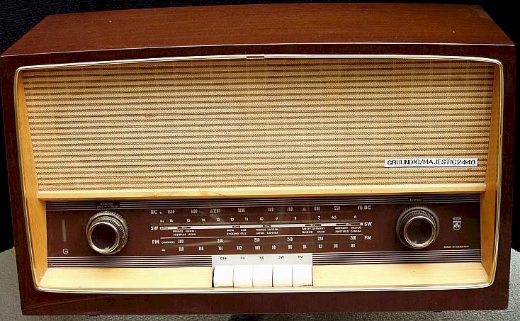 Grundig Majestic 2440 