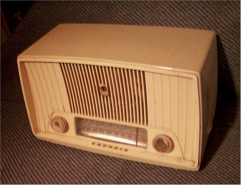 Radio Attic's Archives - Grundig 70WE Manufactured in Germany