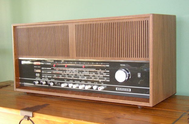 Grundig RF260U 