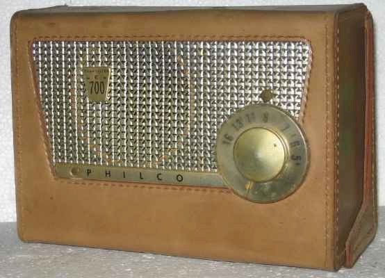 Philco T700-124 