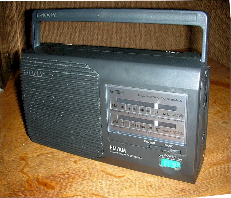 Sony ICF-24 