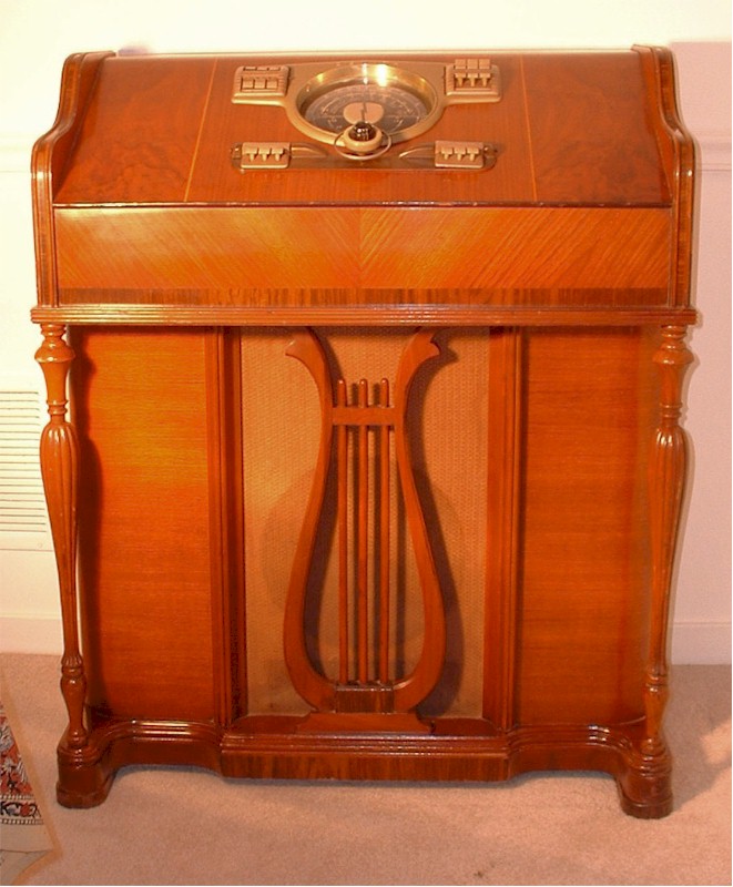 Zenith 10-H-571 Spinet