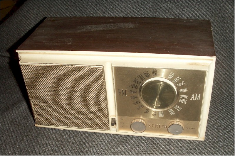 Zenith M-728 