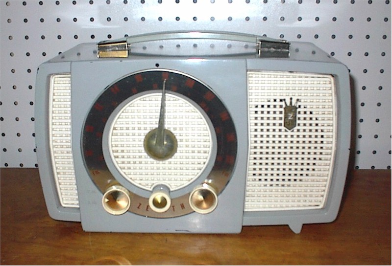 Zenith Y724 